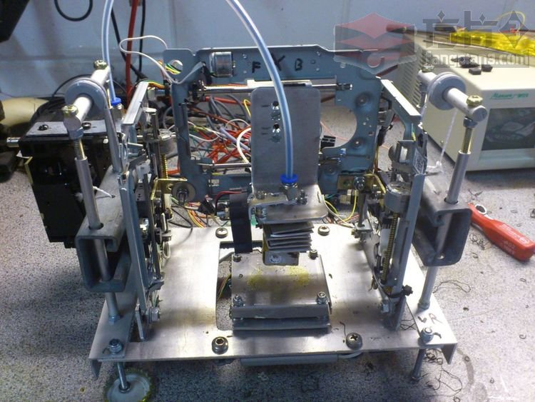 用电子垃圾自制3D打印机教程