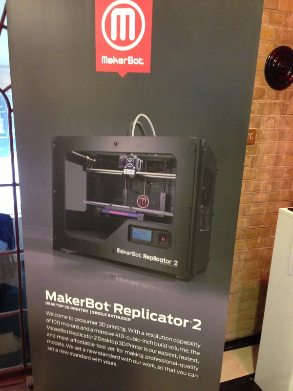 Makerbot Replicator 2小评测 Makerbot Replicator 2小评测