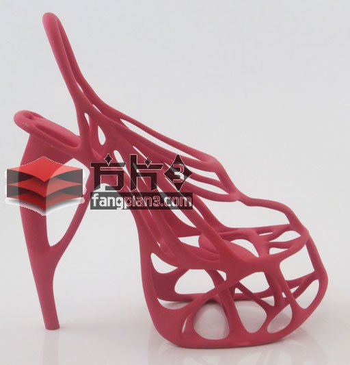Naim-Josefi-and-Souzan-Youssouf-printed-by-i.materialise