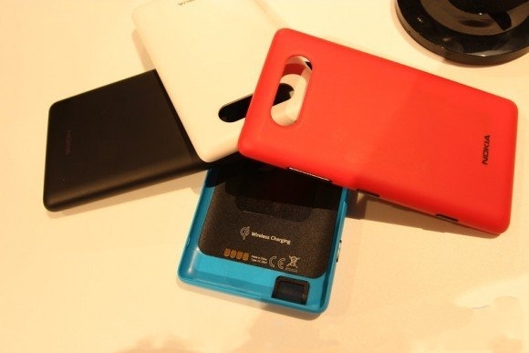 诺基亚发布Lumia 820后壳3D打印文档