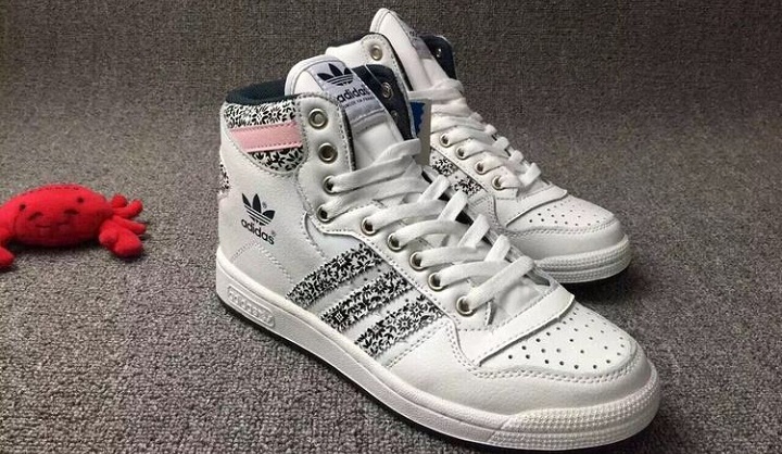 阿迪开启3D打印鞋量产时代